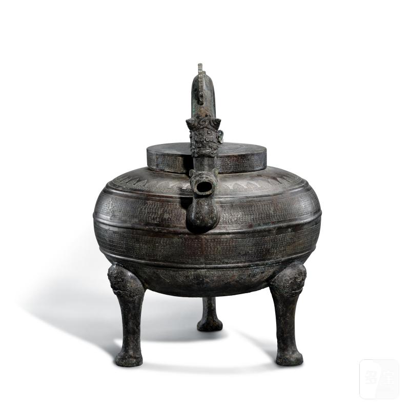 An archaic bronze ritual pouring vessel, he, Eastern Zhou dynasty, Spring and Autumn period | 東周春秋 青銅提梁獸首盉 - 图2